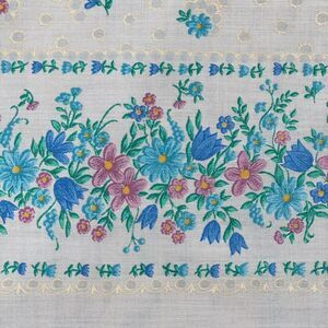 Vintage 70s Single Border Floral Faux Eyelet Fabric Cotton Blend 1yd 29" x 45"
